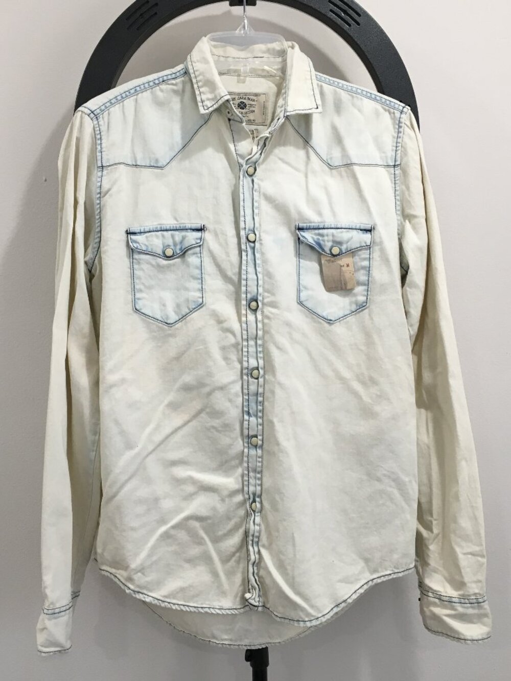 NWT ZARA Medium Wash Bleached Snap Button Long Sleeve Chambray Denim Shirt